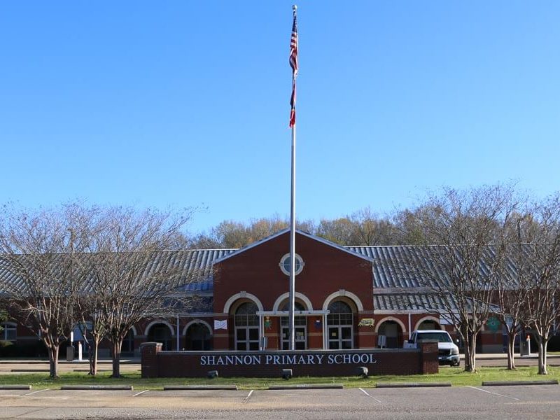 Front Exterior of Shannon Primary School in Shannon, MS by Sanderson Construction