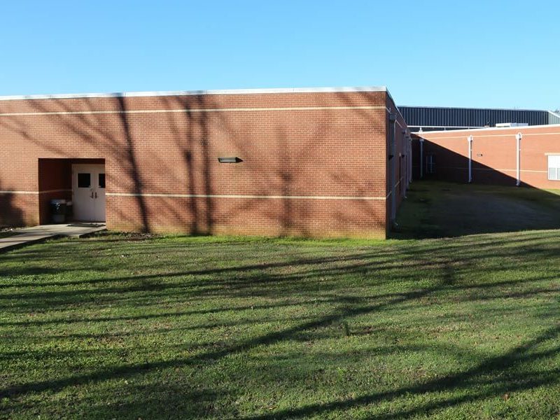 Side Exterior of Shannon Primary School in Shannon, MS by Sanderson Construction